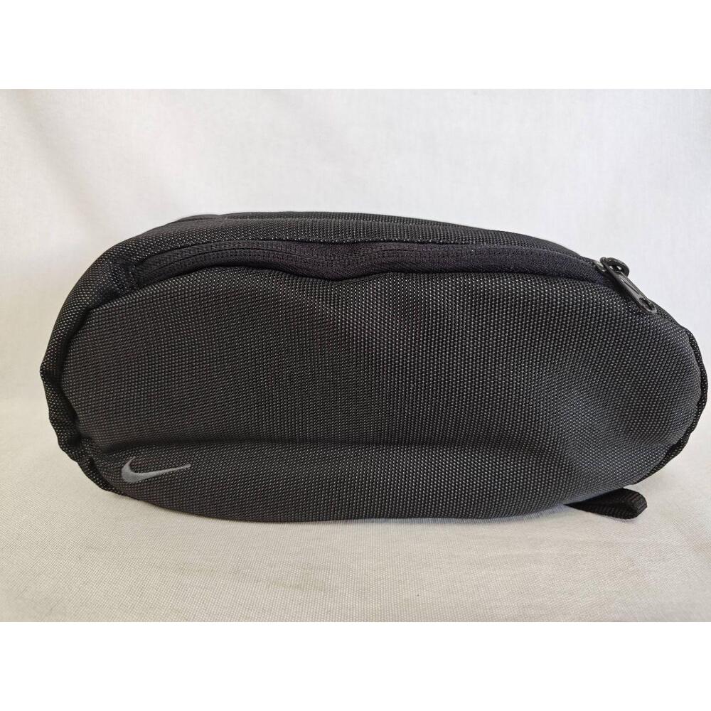 Nike Pouch Toiletry Bag Black Red Pockets One Size Modern Travel Sporty
